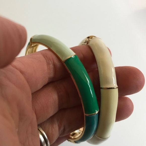 Set of 2 Hinged Bracelets - Picture 3 of 8